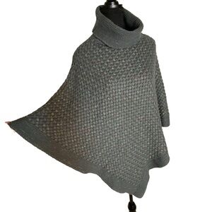STEVE MADDEN Women’s Grey Turtleneck Sweater Knit Poncho Shrug